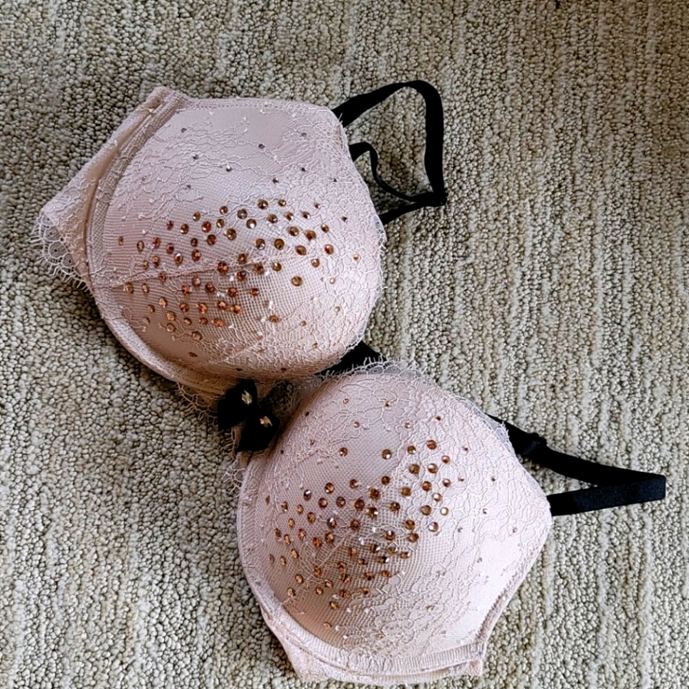 Victoria secret bra